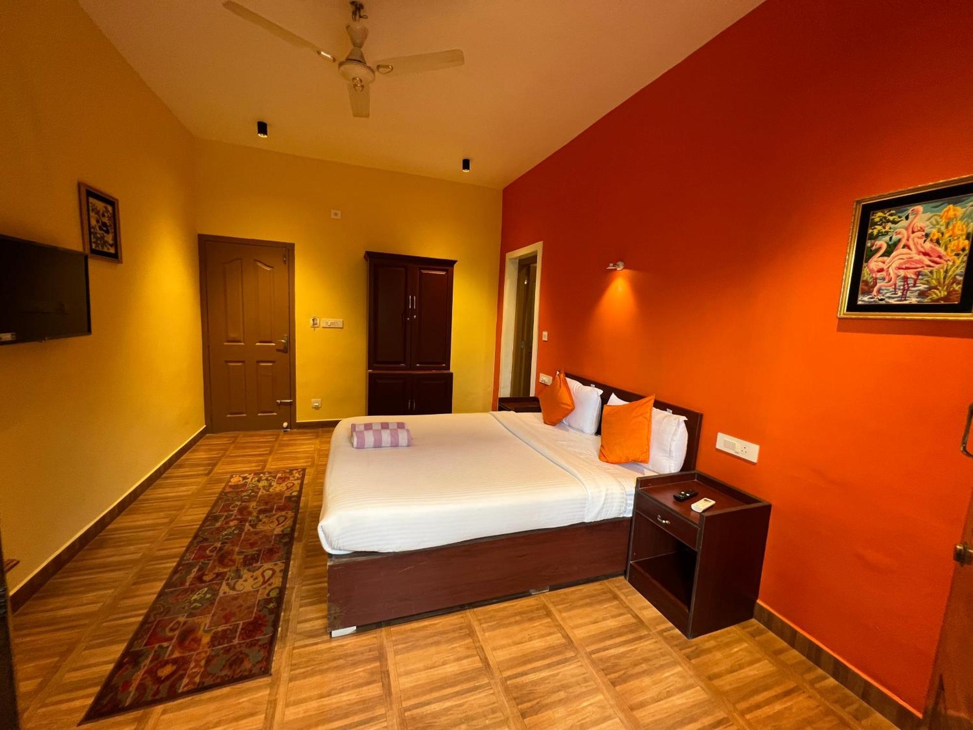Munnar Blue Mist Bed & Breakfast Bagian luar foto