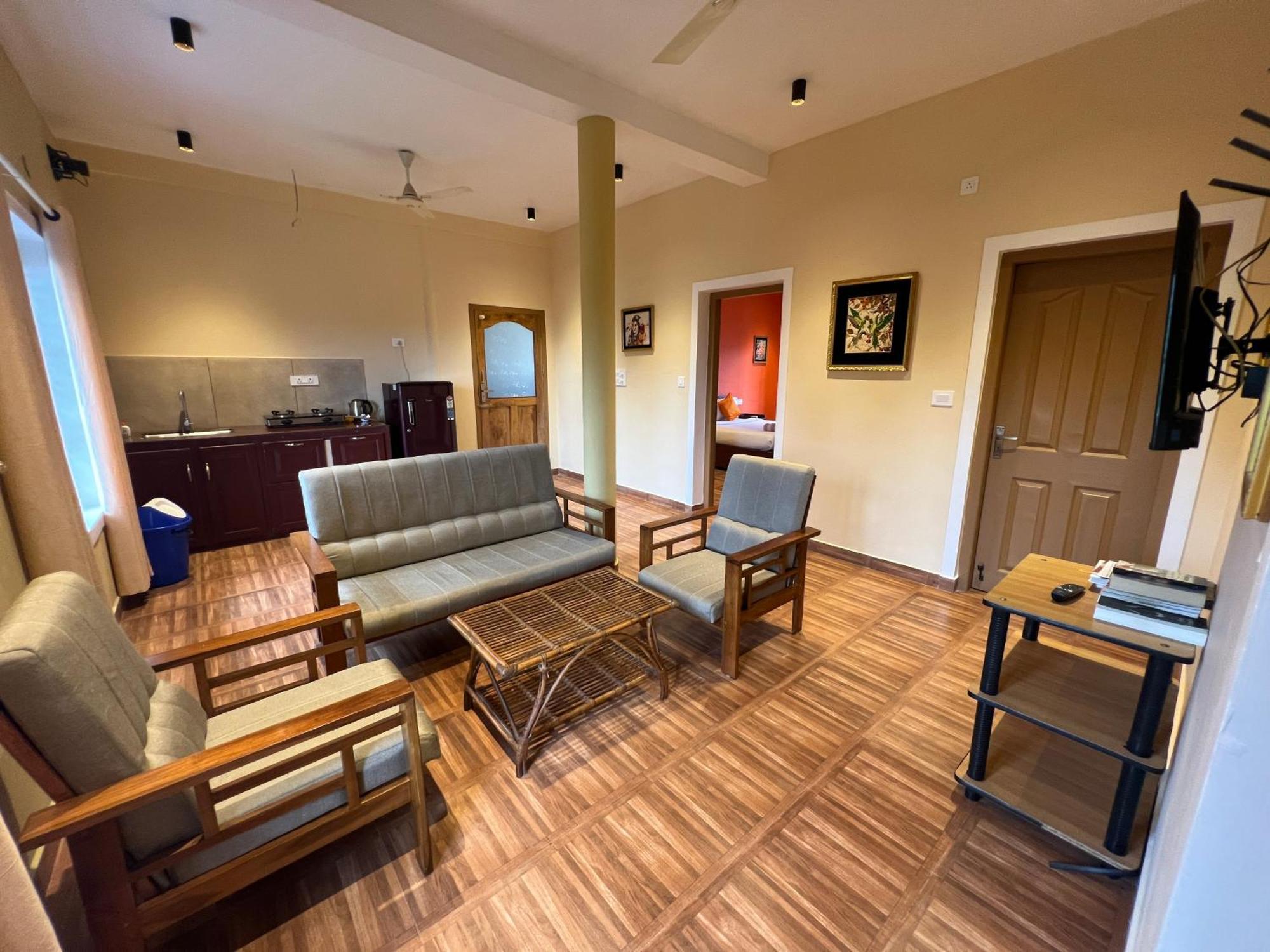 Munnar Blue Mist Bed & Breakfast Bagian luar foto