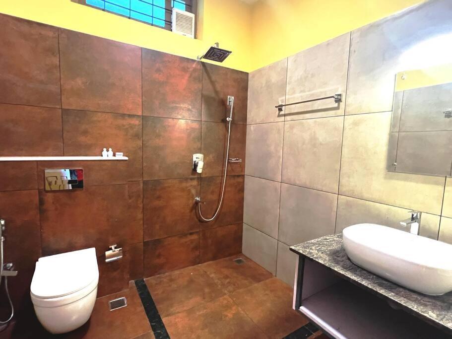 Munnar Blue Mist Bed & Breakfast Bagian luar foto
