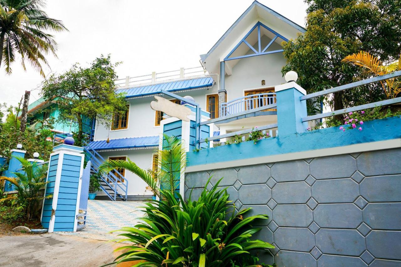 Munnar Blue Mist Bed & Breakfast Bagian luar foto