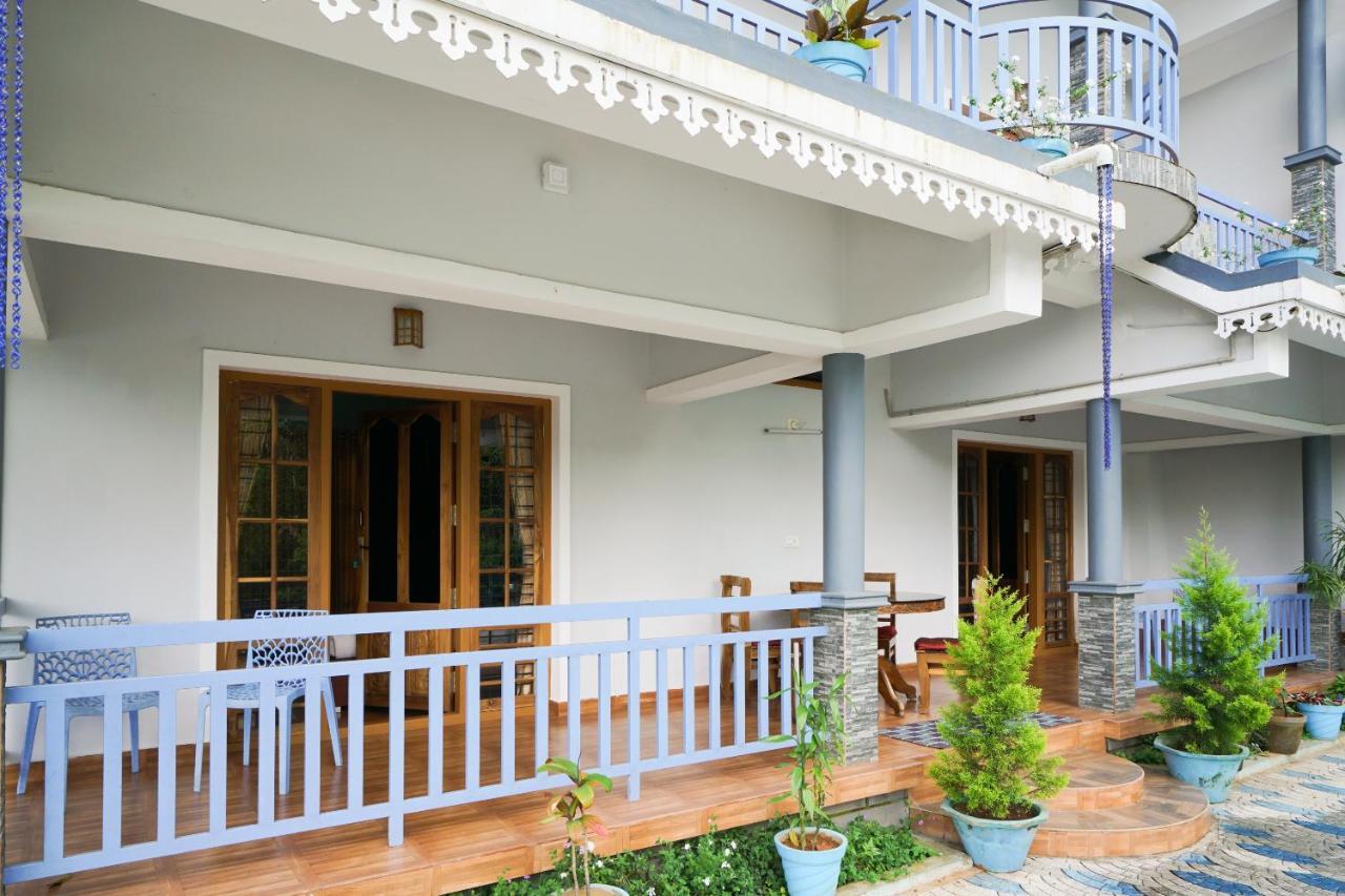 Munnar Blue Mist Bed & Breakfast Bagian luar foto