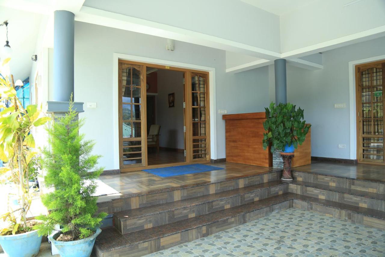 Munnar Blue Mist Bed & Breakfast Bagian luar foto