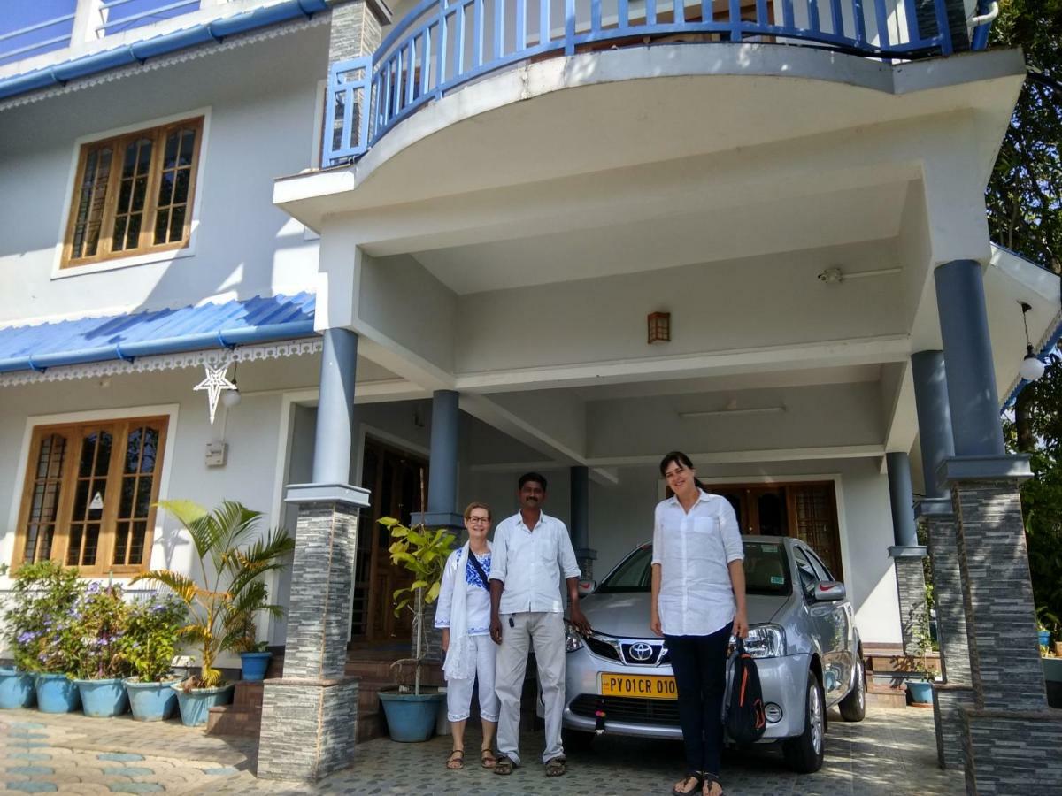 Munnar Blue Mist Bed & Breakfast Bagian luar foto